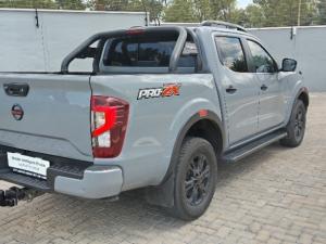 Nissan Navara 2.5DDTI PRO-2X automatic D/C - Image 5