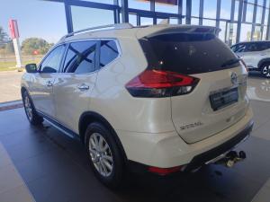 Nissan X Trail 2.5 Acenta 4X4 CVT - Image 14