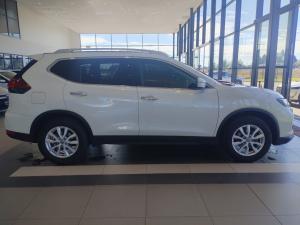 Nissan X Trail 2.5 Acenta 4X4 CVT - Image 8