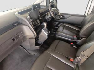 Hyundai Staria 2.2D Executive automatic - Image 3