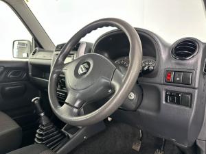 Suzuki Jimny 1.3 - Image 11