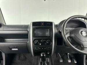 Suzuki Jimny 1.3 - Image 14