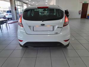 Ford Fiesta 1.4 Ambiente 5 Dr - Image 4