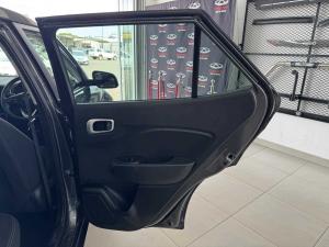 Hyundai Venue 1.2 Motion - Image 19