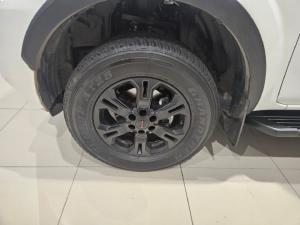 Nissan Navara 2.5DDTi double cab Pro-4X 4x4 - Image 8