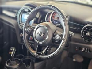 MINI Hatch Cooper Hatch 3-door - Image 13