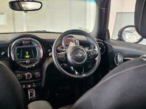 MINI Hatch Cooper Hatch 3-door - Image 8