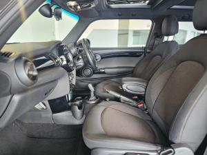 MINI Hatch Cooper Hatch 3-door - Image 9