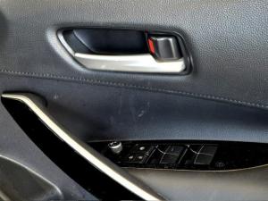 Toyota Corolla 2.0 XR - Image 10