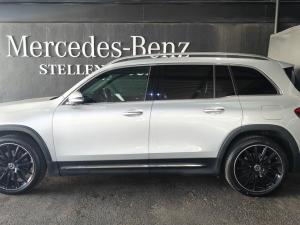 Mercedes-Benz GLB GLB220d 4Matic Progressive - Image 3