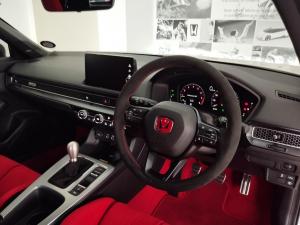 Honda Civic Type R - Image 9
