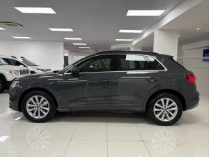 Audi Q3 40TFSI quattro Advanced - Image 2
