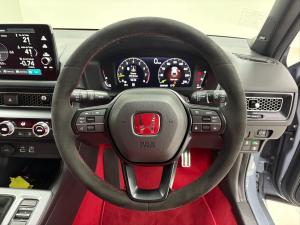 Honda Civic Type R - Image 10