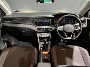 Volkswagen Polo hatch 1.0TSI Life manual - Image 10