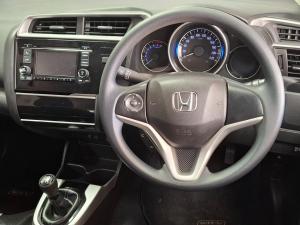Honda WR-V 1.2 Comfort - Image 13