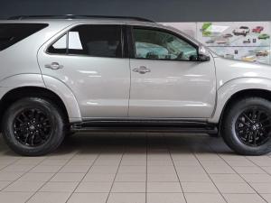 Toyota Fortuner 3.0D-4D 4x4 Ltd edition auto - Image 3