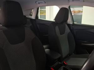 Opel Grandland X 1.6 Turbo - Image 9