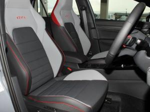 Volkswagen Golf GTI - Image 13