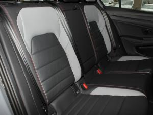 Volkswagen Golf GTI - Image 14