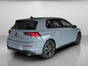 Volkswagen Golf GTI - Image 5