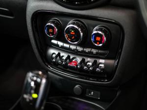 MINI Clubman Cooper S Clubman - Image 16