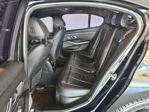 BMW 3 Series 330i M Sport - Image 10