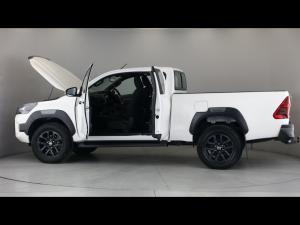 Toyota Hilux 2.8GD-6 Xtra cab 4x4 Legend auto - Image 16