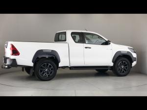 Toyota Hilux 2.8GD-6 Xtra cab 4x4 Legend auto - Image 3