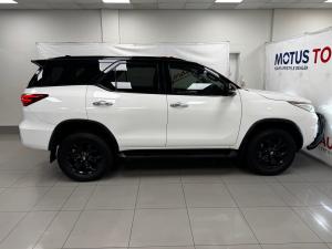 Toyota Fortuner 2.8GD-6 Epic Black - Image 3