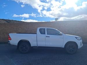 Toyota Hilux 2.4GD-6 Xtra cab Raider manual - Image 4