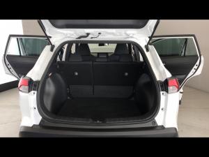 Toyota Corolla Cross 1.8 Xi - Image 18