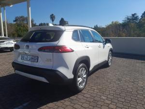 Toyota Corolla Cross 1.8 Hybrid XS - Image 2
