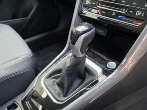 Volkswagen T-ROC 1.4 TSI Design Tiptronic - Image 11