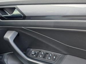Volkswagen T-ROC 1.4 TSI Design Tiptronic - Image 13
