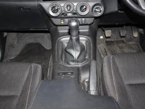 Toyota Hilux 2.4 GD-6 Raider 4X4D/C - Image 14