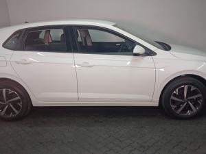 Volkswagen Polo 1.0 TSI Life - Image 8