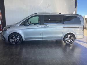 Mercedes-Benz V300d Exclusive - Image 10