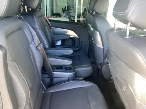 Mercedes-Benz V300d Exclusive - Image 18