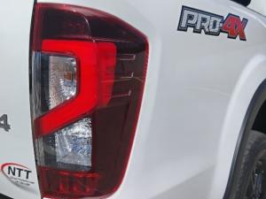 Nissan Navara 2.5DDTI PRO-4X 4X4 automatic D/C - Image 23