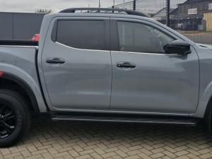 Nissan Navara 2.5DDTI PRO-4X 4X4 automatic D/C - Image 7