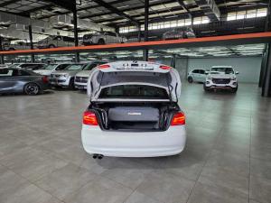 BMW 330i Convert automatic - Image 10