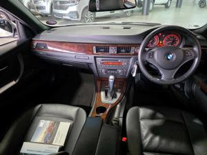 BMW 330i Convert automatic - Image 13