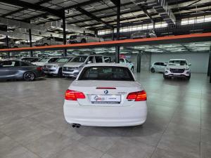 BMW 330i Convert automatic - Image 9