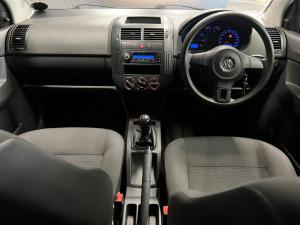 Volkswagen Polo Vivo 5-door 1.6 Trendline - Image 12