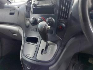 Hyundai H-1 2.5VGTi bus GLS - Image 10