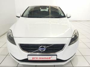 Volvo V40 T3 Excel - Image 4