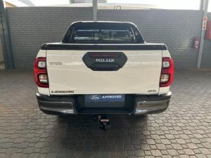 Toyota Hilux 2.8GD-6 double cab 4x4 Legend RS manual - Image 5