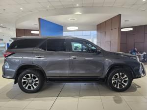 Toyota Fortuner 2.4GD-6 4x4 - Image 3