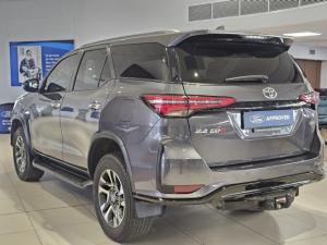 Toyota Fortuner 2.4GD-6 4x4 - Image 6