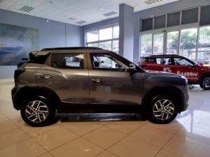 Mahindra XUV 3XO 1.2T AX5 manual - Image 3